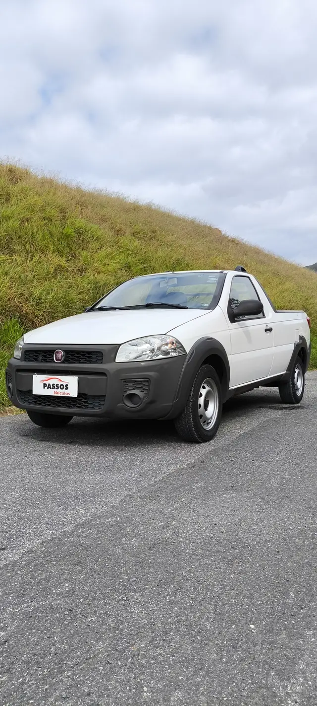 Carro Fiat Strada 2016 Working 1.4 (Flex)