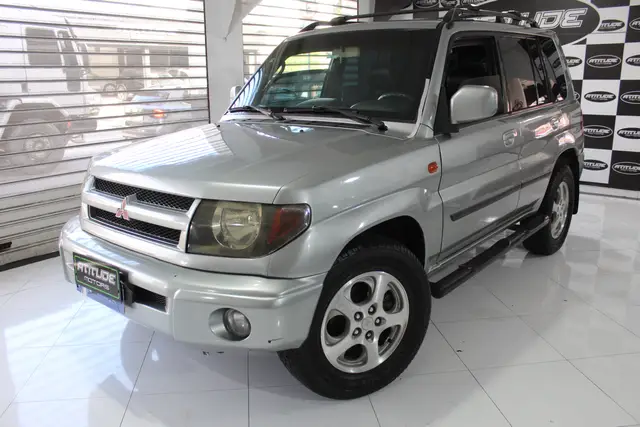 Carro Mitsubishi Pajero 2000 Io 4x4 1.8 16V