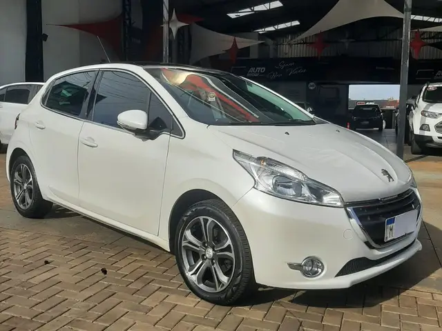 Carro Peugeot 208 2014 Griffe 1.6 16V (Flex) (Aut)