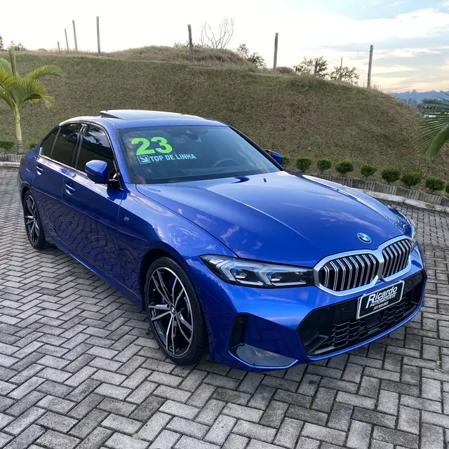 Carro BMW 320i 2023 M Sport 2.0 Turbo (Aut.)