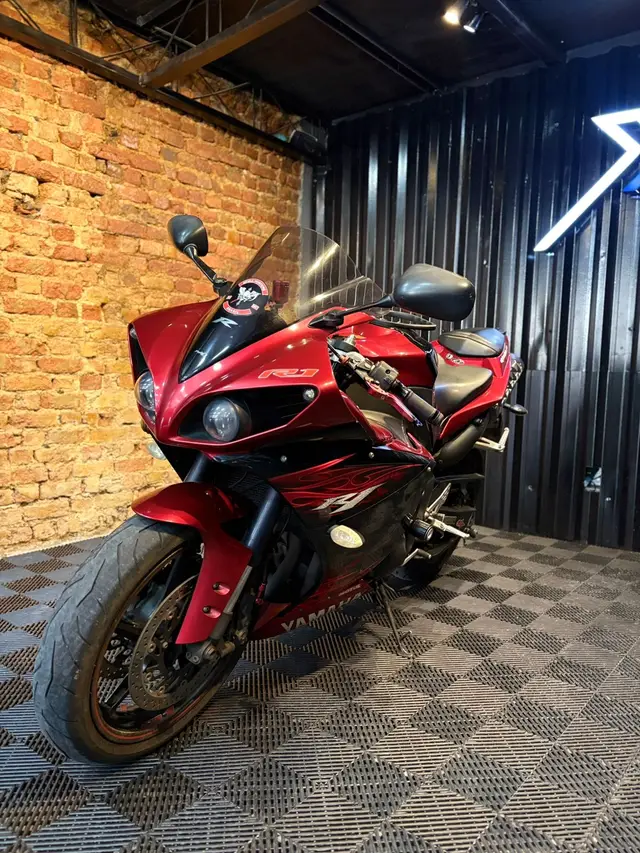 Carro Yamaha YZF R1 2012 1000cc