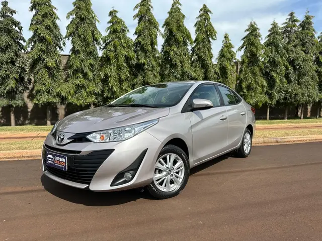 Carro Toyota Yaris 2019 1.3 XL Plus Tech CVT (Flex)