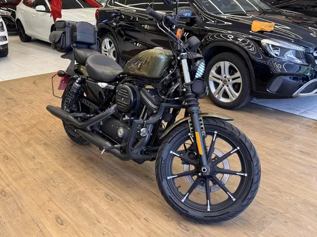 Carro Harley-Davidson Sportster XL 883 2017 XL 883N Iron