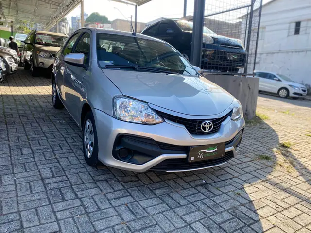 Carro Toyota Etios Sedan 2018 XS 1.5 (Aut) (Flex)