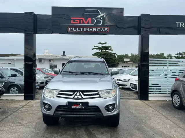 Carro Mitsubishi Pajero 2016 3.2 DI-D 4WD (Aut)