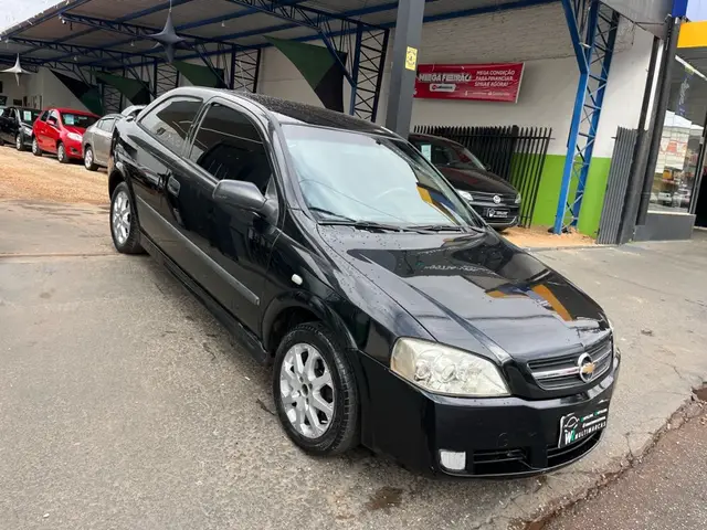 Carro Chevrolet Astra Hatch 2006 Advantage 2.0 (Flex)