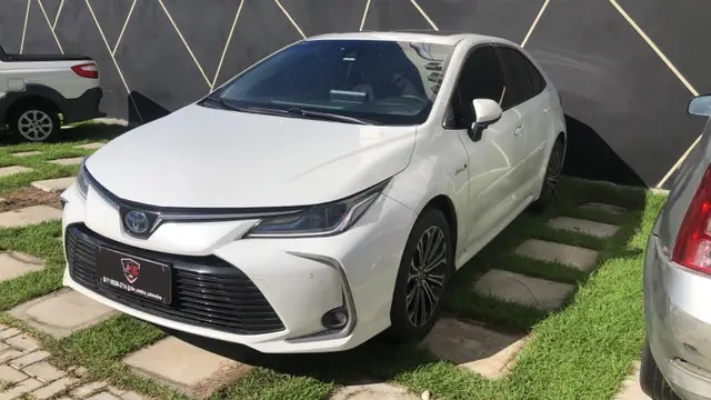 Carro Toyota Corolla 2023 Altis Hybrid Premium 1.8 Flex