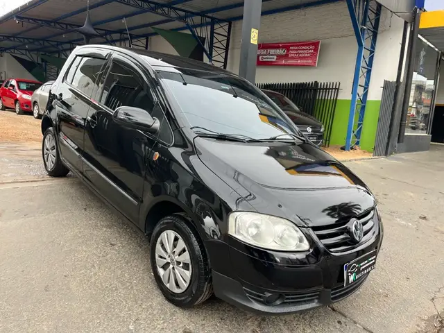 Carro Volkswagen Fox 2009 City 1.0 8V (Flex)