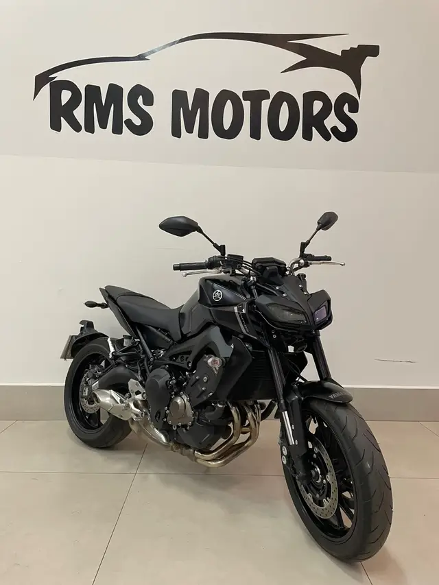 Carro Yamaha MT-09  2025 ABS