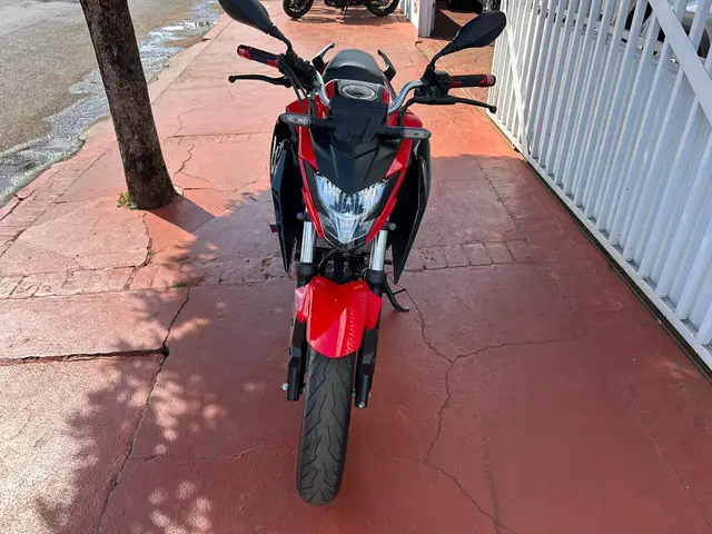 Carro Honda CB 300F Twister 2024 (CBS)