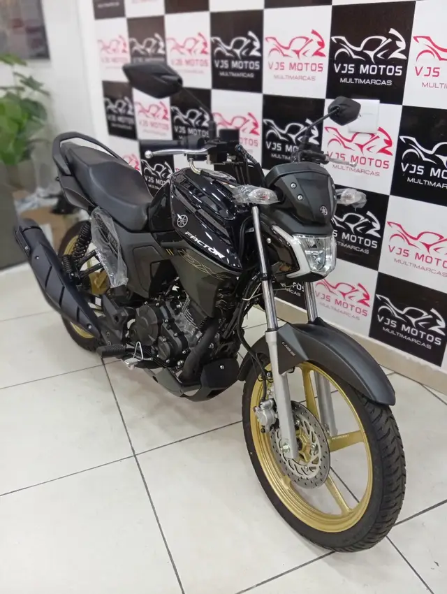 Moto Yamaha YBR 150 Factor 2025 DX