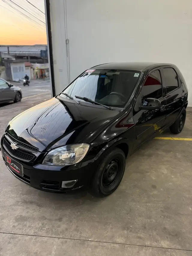 Carro Chevrolet Celta 2013 LT 1.0 (Flex)