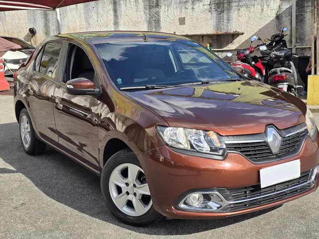 Carro Renault Logan 2014 Dynamique 1.6 8V