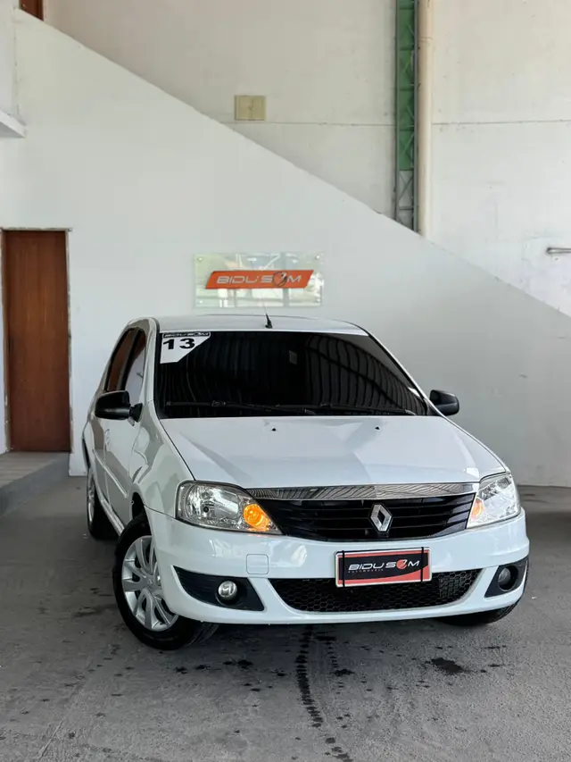 Carro Renault Logan 2013 Expression 1.6 8V Hi-Torque (flex)