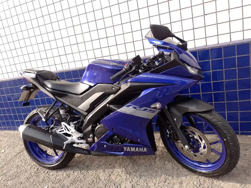 Yamaha YZF R15 ABS