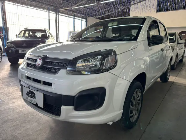 Carro Fiat Uno 2020 Attractive 1.0 8V (Flex) 4p