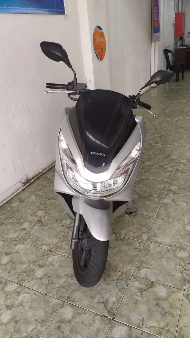 Carro Honda PCX 150 2018 DLX