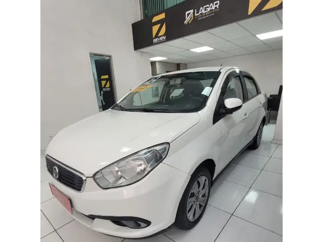 Carro Fiat Grand Siena 2018 Attractive 1.0 (Flex)