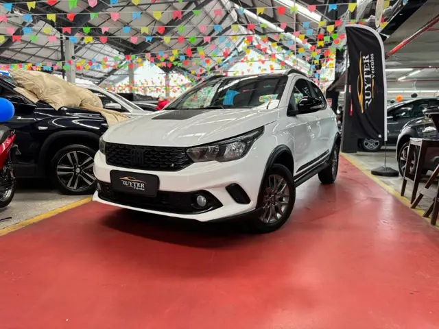 Carro Fiat Argo 2021 Trekking 1.8 (Aut) (Flex)