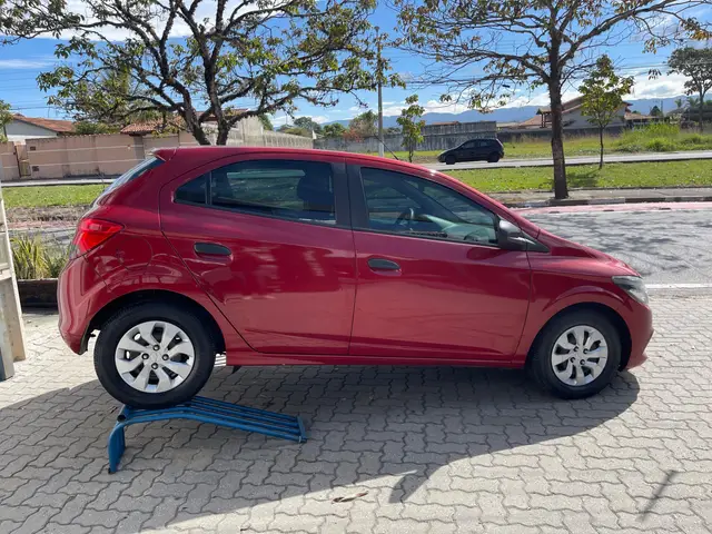 Carro Chevrolet Onix 2019 1.0 Joy SPE/4