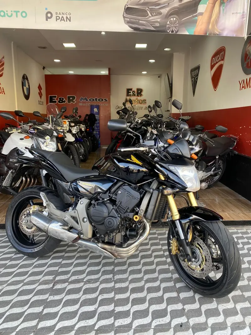 Honda CB 600F Hornet (ABS)