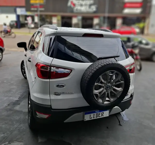 Carro Ford EcoSport 2016 Ecosport Freestyle Plus Powershift 1.6 (Flex)