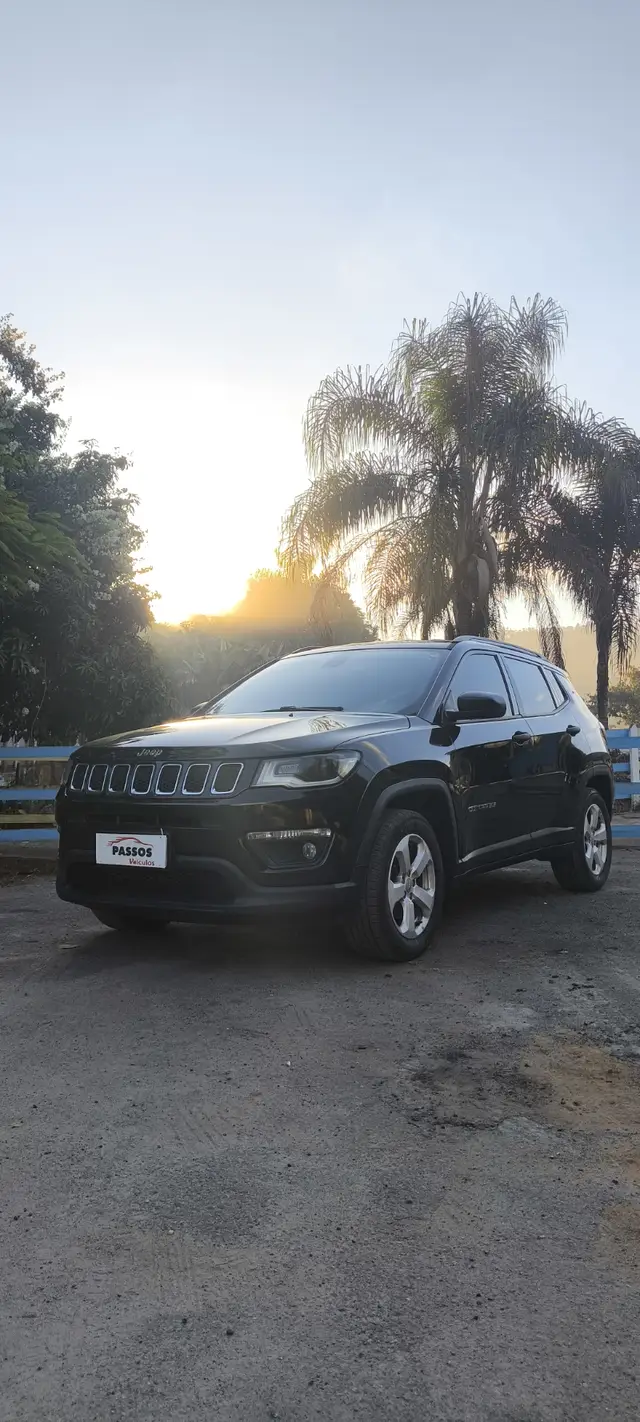 Carro Jeep Compass 2018 2.0 Sport 4x2 (Aut) (Flex)