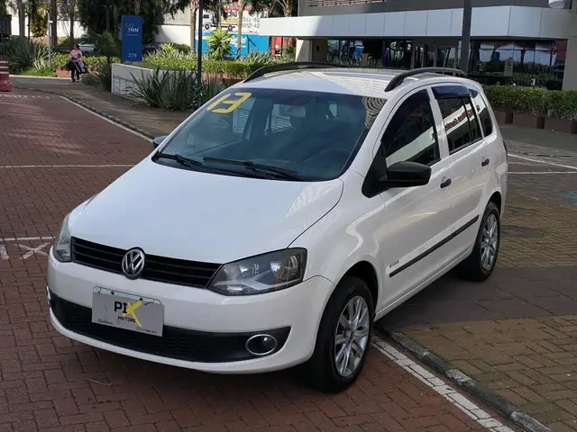Carro Volkswagen SpaceFox 2013 1.6 8V Trend (Flex)