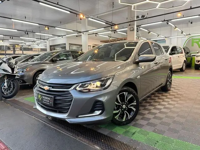 Carro Chevrolet Onix 2024 1.0