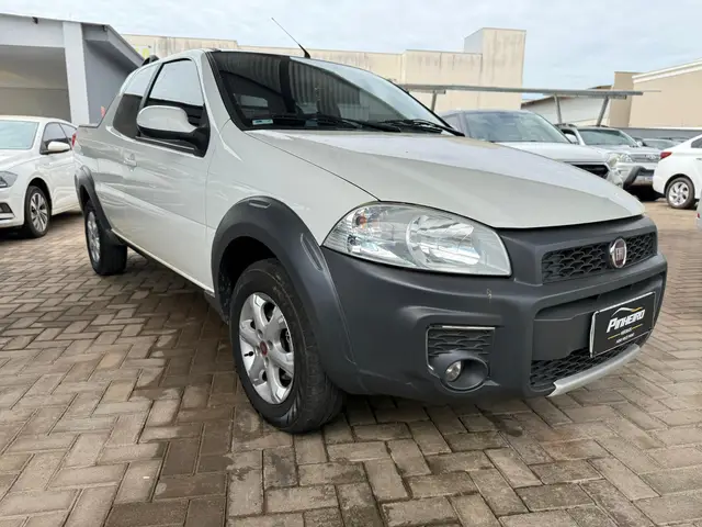 Carro Fiat Strada 2019 Freedom 1.4 CD (Flex)