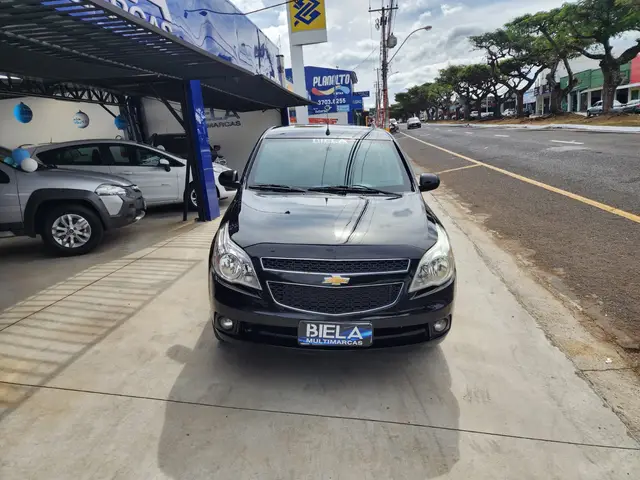 Carro Chevrolet Agile 2011 LTZ 1.4 8V (Flex)