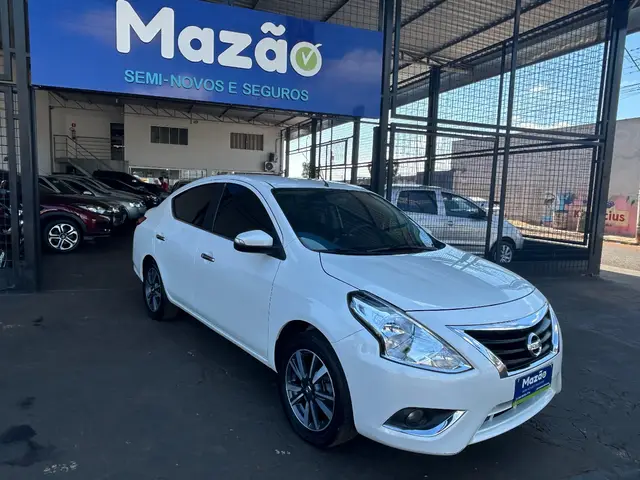 Carro Nissan Versa 2018 1.6 16V SV FlexStart CVT (Flex)