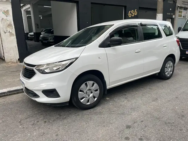 Carro Chevrolet Spin 2020 LS 1.8 5S (Flex)