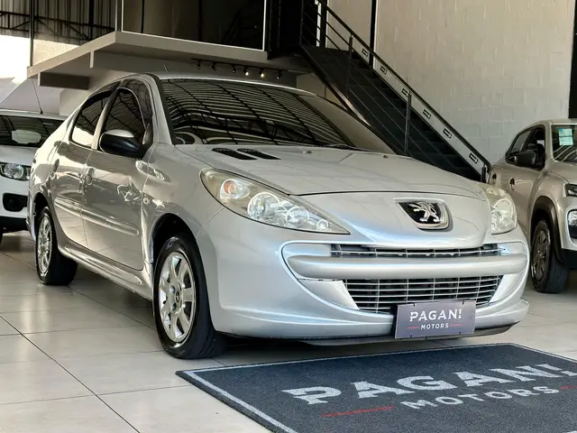 Carro Peugeot 207 Sedan 2013 207 Passion XR 1.4 8V (flex)
