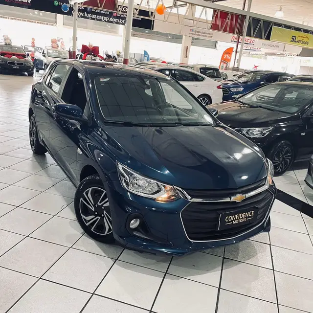 Carro Chevrolet Onix 2024 LT 1.0