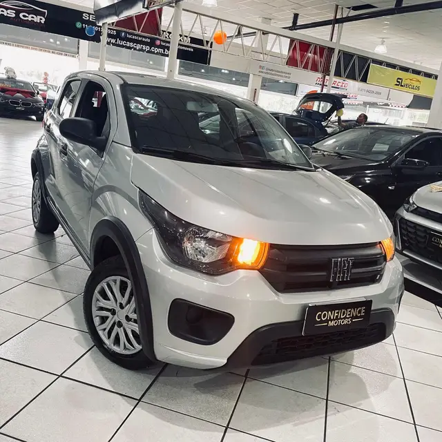 Carro Fiat Mobi 2024 Trekking 1.0