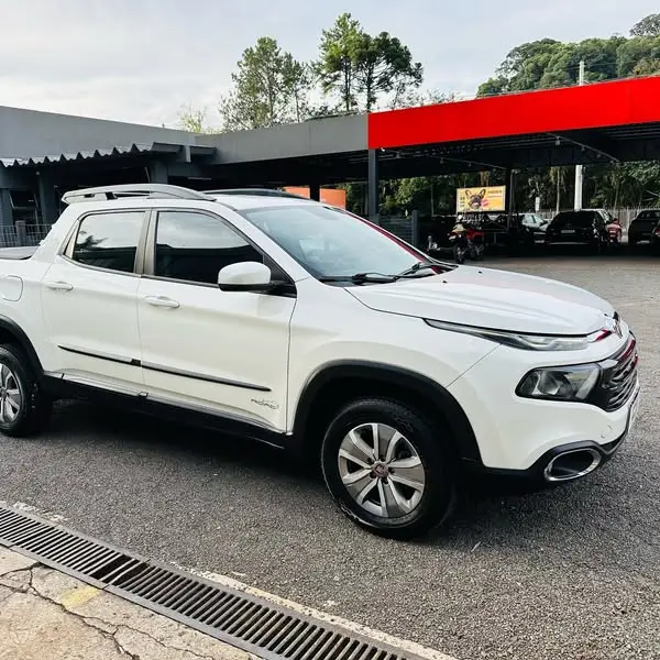 Carro Fiat Toro 2018 Freedom Road 1.8 16V Flex Aut.