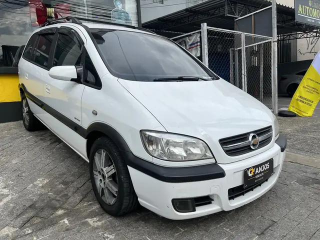 Carro Chevrolet Zafira 2012 Elite 2.0 (Flex)