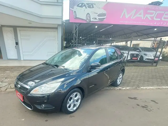 Carro Ford Focus Hatch 2013 Titanium 2.0 16V (Aut)