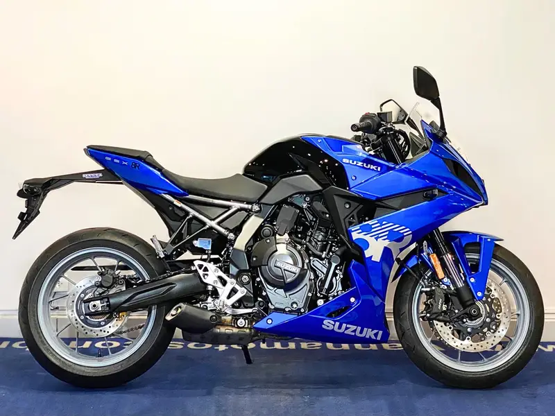 Suzuki GSX-8R (ABS)