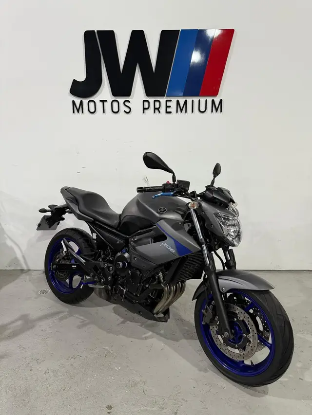 Carro Yamaha XJ6 N 2013 XJ6 N 600