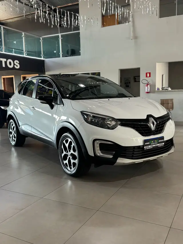 Carro Renault Captur 2021 Life 1.6 16v SCe CVT (Flex)
