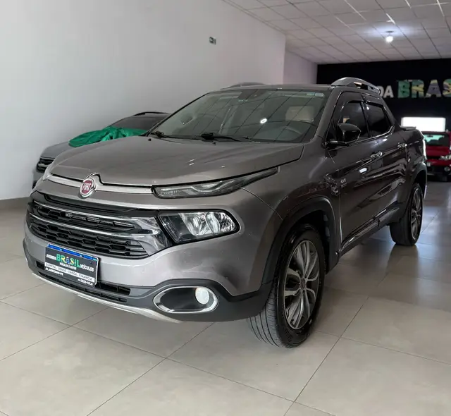Carro Fiat Toro 2019 Volcano 2.0 diesel AT9 4x4
