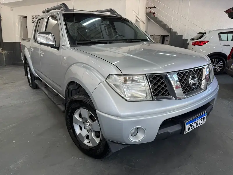 Nissan LE 4x4 2.5 16V (cab. dupla) (aut)