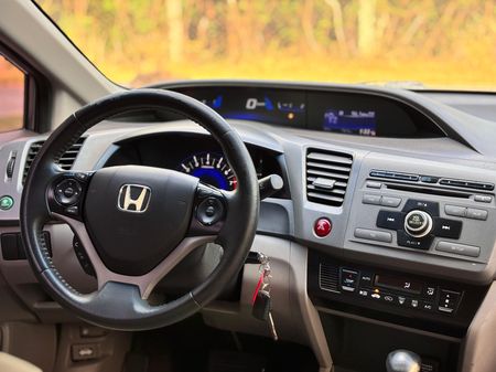Civic LXS 1.8 i-VTEC (Aut) (Flex)