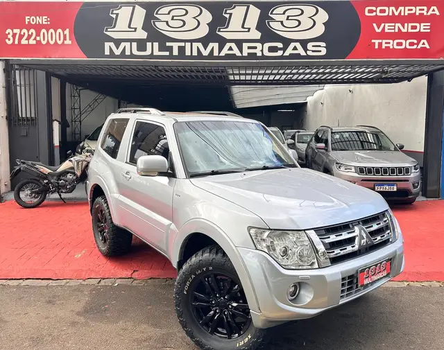 Carro Mitsubishi Pajero Full 2013 HPE 3.8 3p