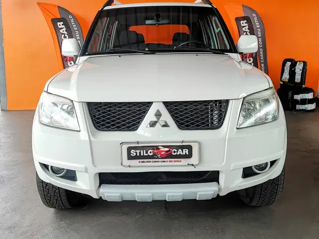 Carro Mitsubishi Pajero TR4 2011 2.0 16V 4x4 (Flex) (Aut)