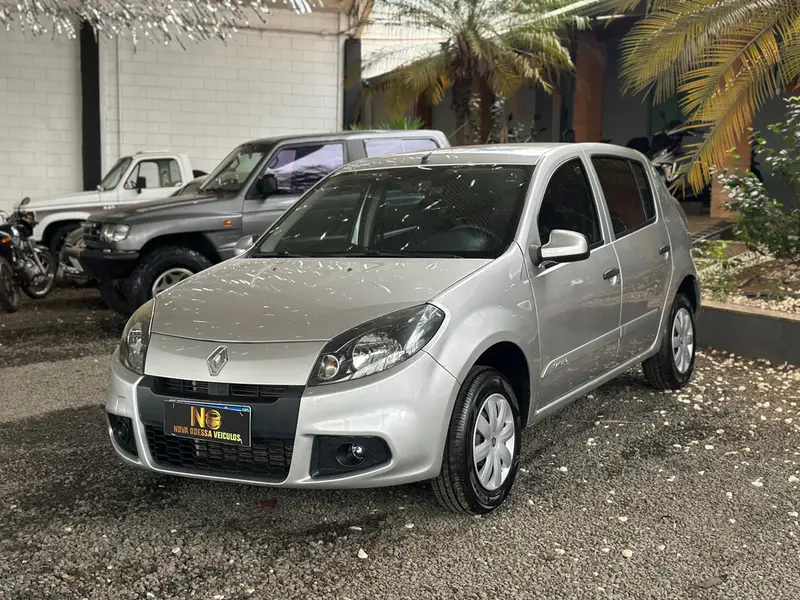 Renault Sandero Expression 1.0 16V (flex)