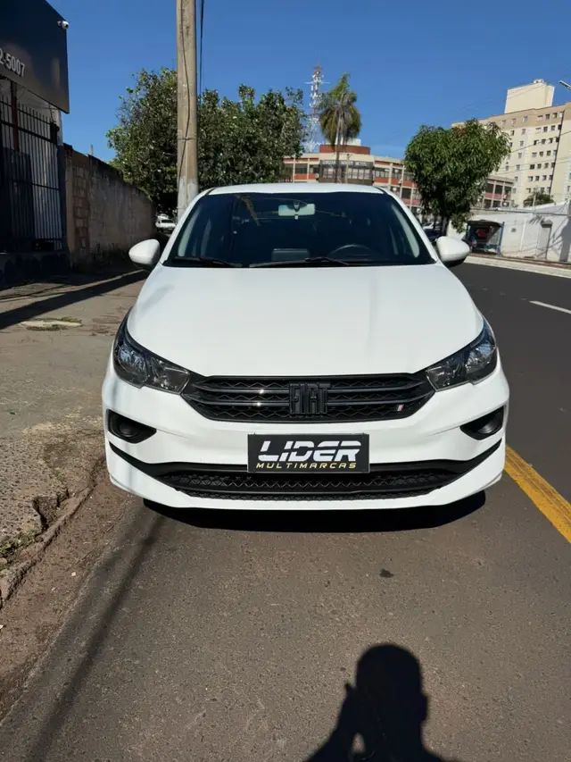 Carro Fiat Cronos 2024 Drive 1.3