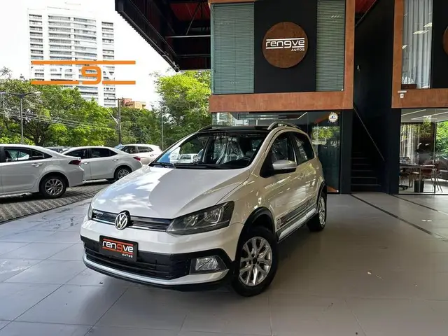 Carro Volkswagen CrossFox 2016 1.6 16v MSI (Flex)